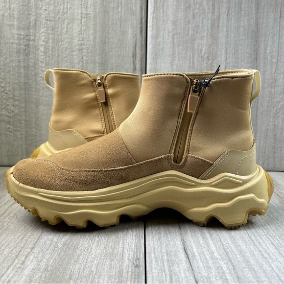 NEW Sorel Kinetic Breakthru Acadia Pull On Side Zip Ankle Boot Womens Size 7.5 - Picture 4 of 11